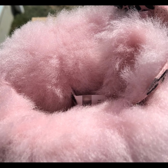 UGG T EXOTIC BAILEY BOW II - Picture 4 of 7